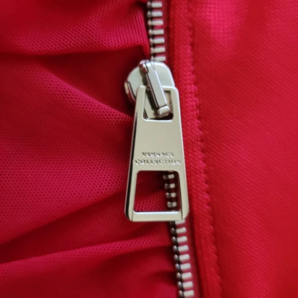 Versace Collection Stunner! - Picture 5 of 9